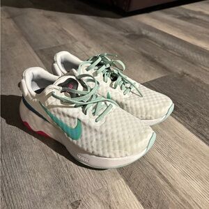Nike Women's Sneakers - White and Mint